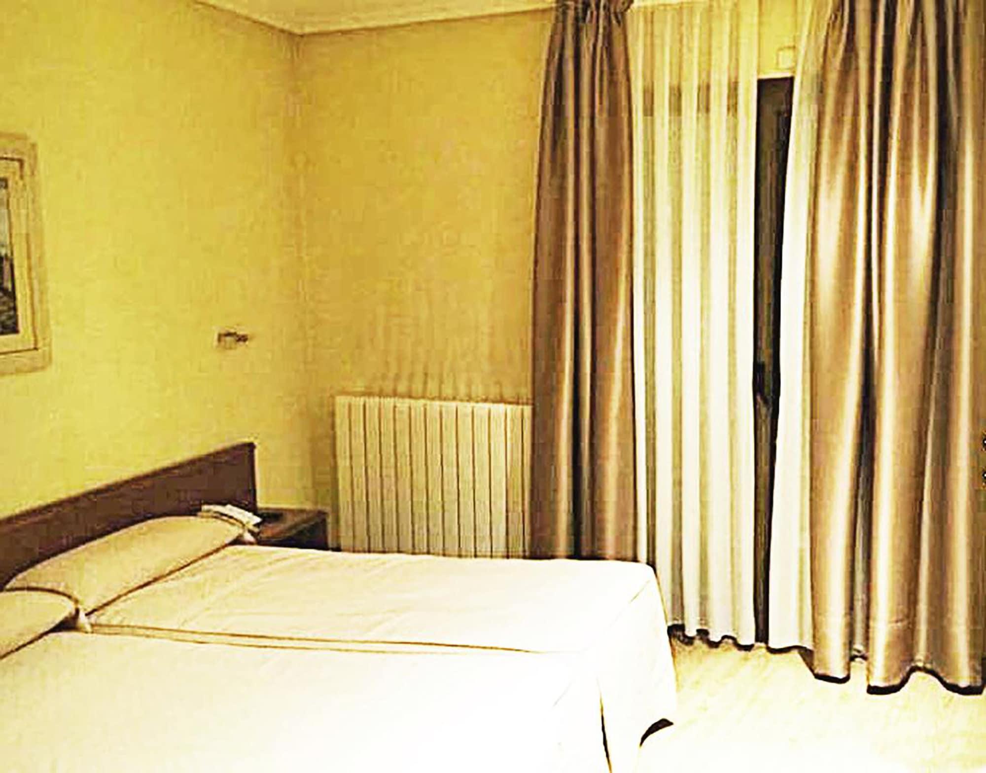 Hotel Ele Acueducto セゴビア エクステリア 写真