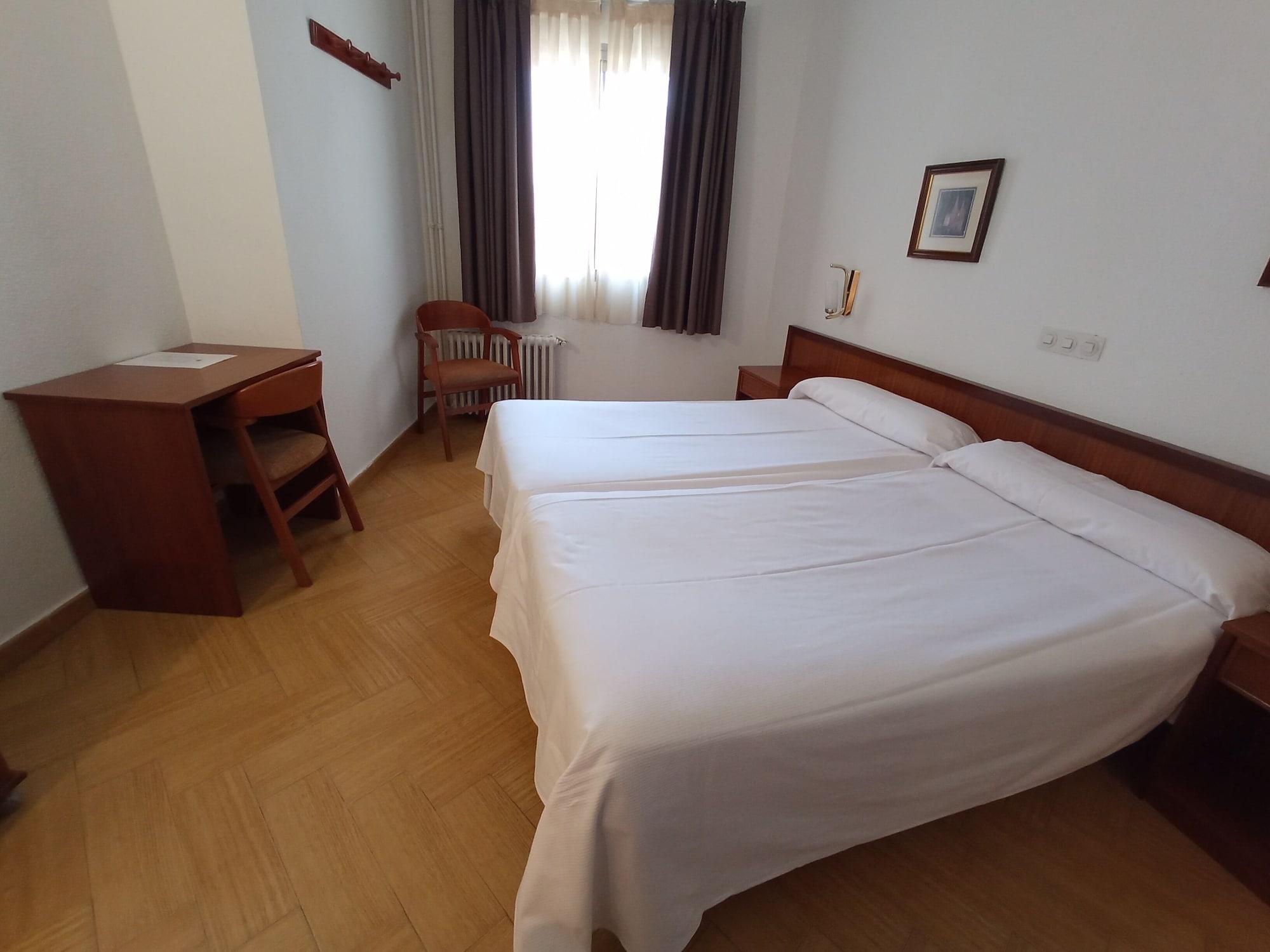 Hotel Ele Acueducto セゴビア エクステリア 写真