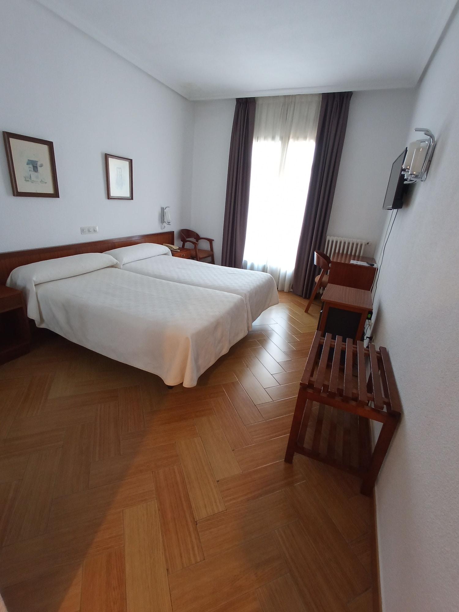 Hotel Ele Acueducto セゴビア エクステリア 写真
